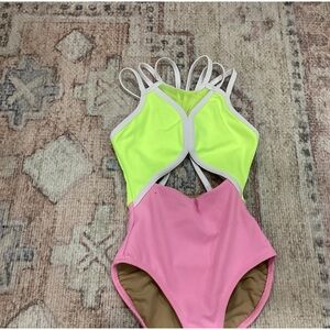 Five dancewear monarch Leo.